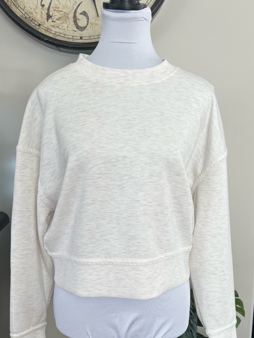 RD Style Heathered Cream Crewneck Sweatshirt Top